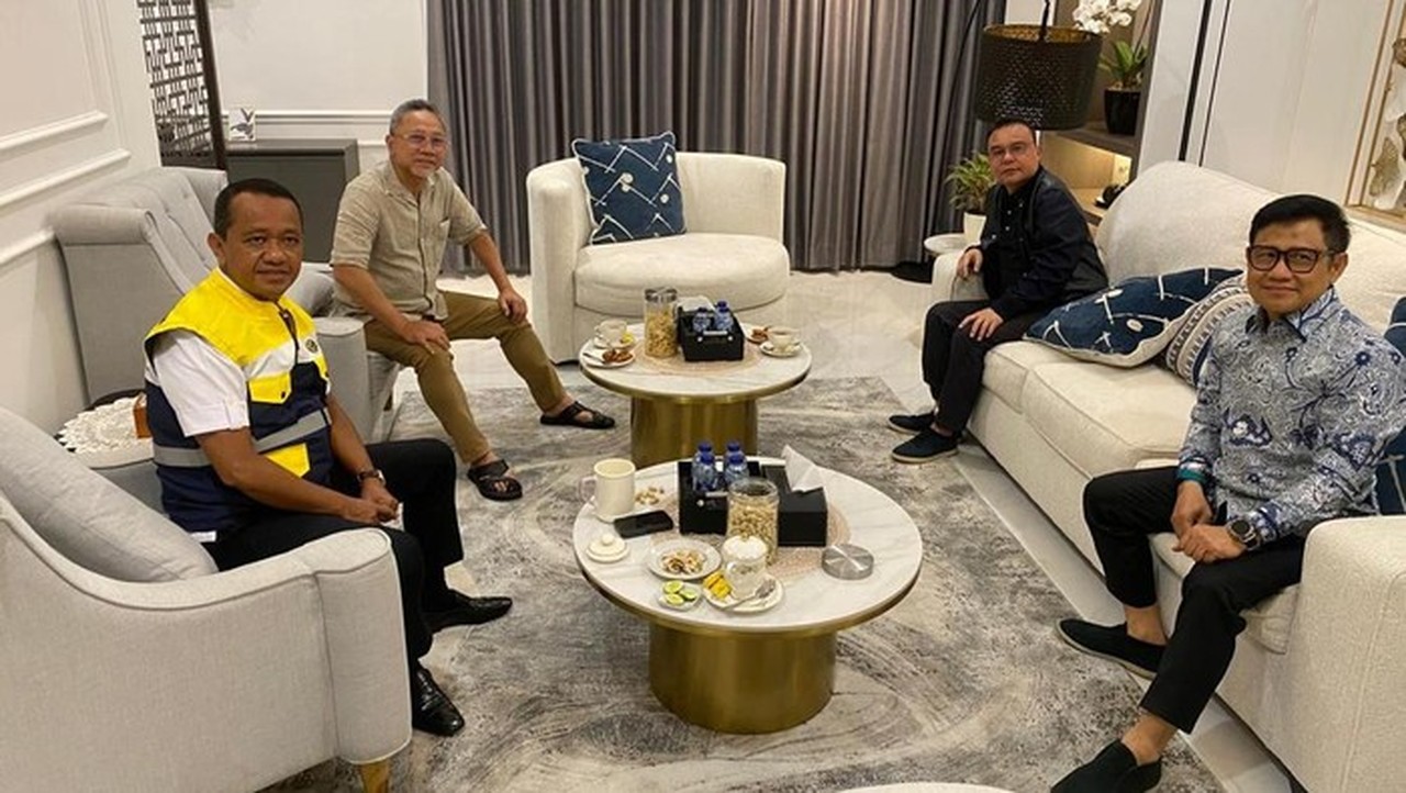 Elite Partai Politik Berkumpul: Dasco, Zulhas, Cak Imin, dan Bahlil Gelar Silaturahmi Santai