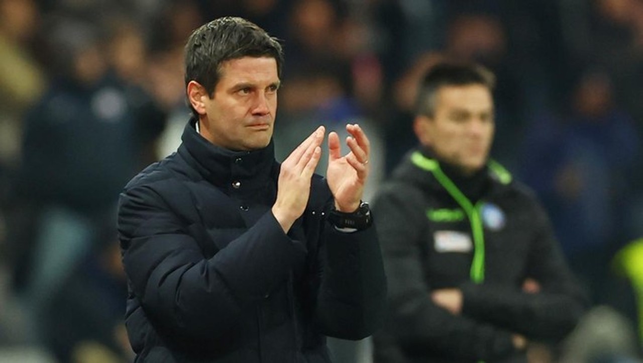 Cristian Chivu Abaikan Pernyataan Antonio Conte Soal Inter Milan sebagai Favorit Scudetto Cristian Chivu Abaikan Pernyataan Antonio Conte Soal Inter Milan sebagai Favorit Scudetto