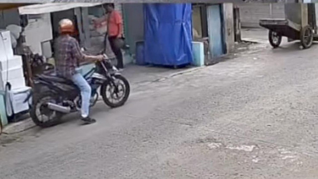 Polisi Usut Aksi Dua Pria Curi Uang dan Ponsel Nenek Penjaga Warung di Cilincing