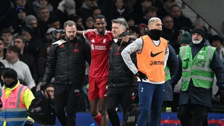 Cedera Hantui Liverpool: Belanja Besar Belum Beri Imbalan Sepadan di Musim 2025