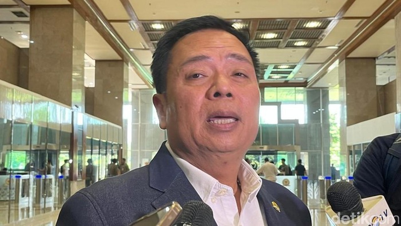 DPR Soroti Kelaikan Kapal Pinisi Pasca Tenggelam di Labuan Bajo, 6 Wisatawan Spanyol Hilang