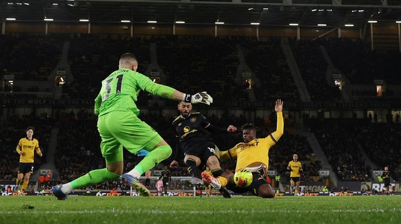 Prediksi Man United vs Wolves: Setan Merah Diunggulkan Raih Kemenangan di Old Trafford Prediksi Man United vs Wolves: Setan Merah Diunggulkan Raih Kemenangan di Old Trafford