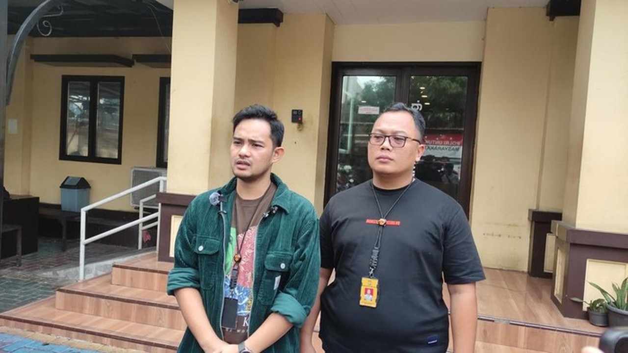 Jukir di Tambora Ditangkap Polisi Setelah Kembalikan Uang Pengendara dengan Uang Mainan Jukir di Tambora Ditangkap Polisi Setelah Kembalikan Uang Pengendara dengan Uang Mainan