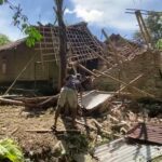 Desember Kelabu: Ratusan Rumah di Lebak Rusak Akibat Cuaca Ekstrem