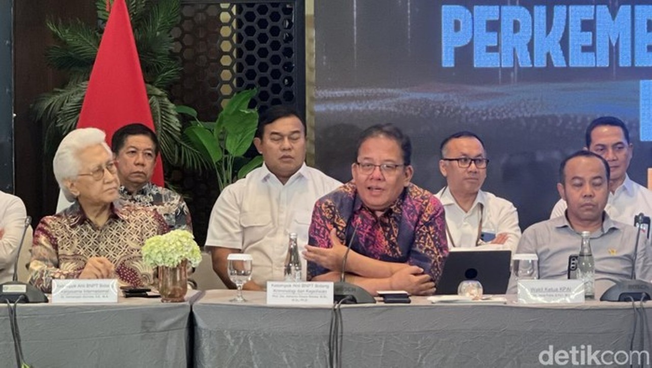 Kriminolog Adrianus Meliala Soroti Bahaya Ideologi Ekstremisme Sayap Kanan di Indonesia Kriminolog Adrianus Meliala Soroti Bahaya Ideologi Ekstremisme Sayap Kanan di Indonesia