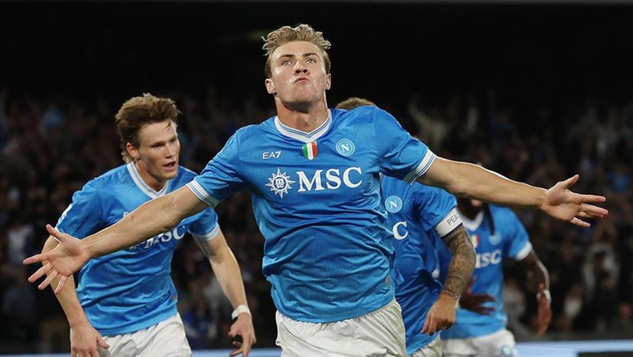 Rasmus Hojlund Lampaui Gol Premier League Musim Lalu Bersama Napoli