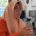 Guru PNS Pasuruan Dipecat Usai Viral Curhat Tempuh 114 Km Tiap Hari untuk Mengajar