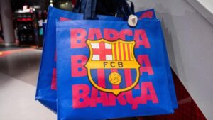 Barcelona Gandeng Bank Rakyat Indonesia, Siap Luncurkan Kartu Debit Bergambar Pemain