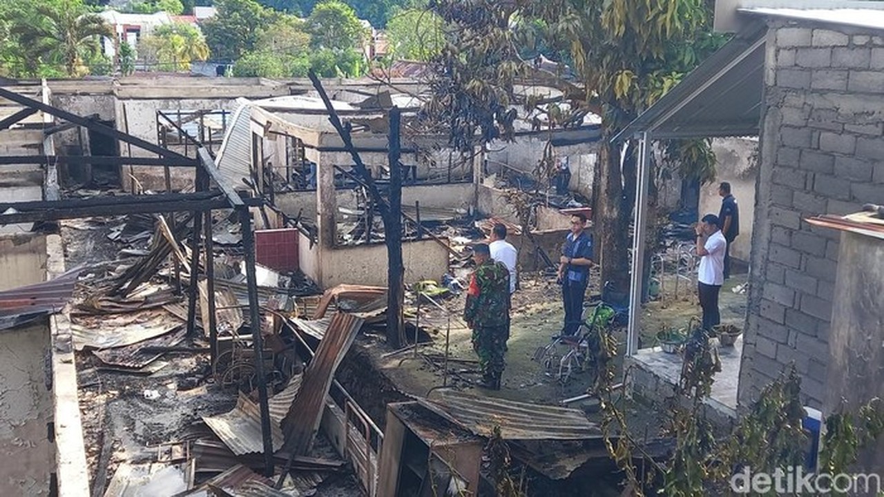 16 Lansia Meninggal dalam Kebakaran Panti Jompo Werdha Damai di Manado 16 Lansia Meninggal dalam Kebakaran Panti Jompo Werdha Damai di Manado