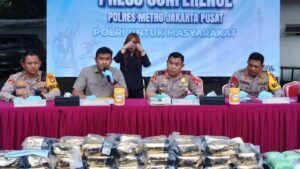 Polisi Gagalkan Pengiriman 100 Kg Sabu dari Sumatera via Truk Towing di Bekasi