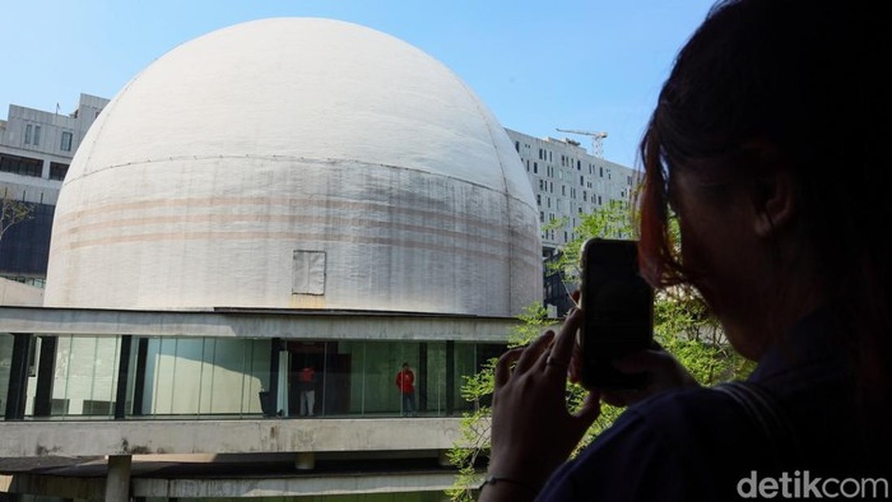 JakPro Bantah Adanya Calo Tiket Planetarium Jakarta, Jelaskan Dua Skema Resmi Penjualan JakPro Bantah Adanya Calo Tiket Planetarium Jakarta, Jelaskan Dua Skema Resmi Penjualan