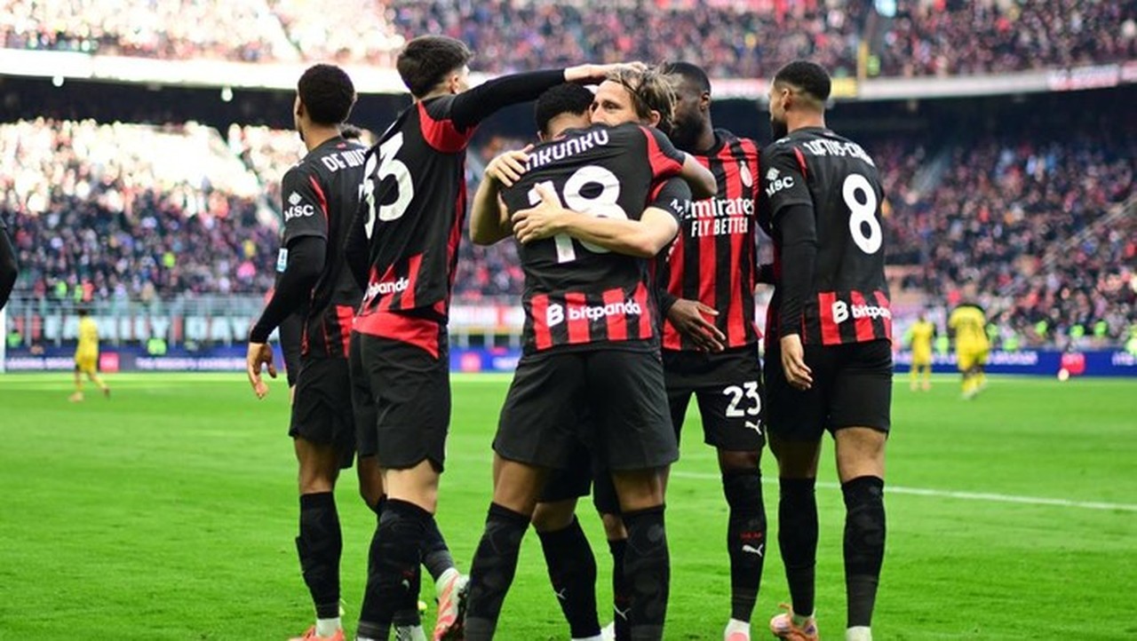 AC Milan Waspadai Cagliari, Sejarah Pertemuan Terakhir Jadi Catatan Penting AC Milan Waspadai Cagliari, Sejarah Pertemuan Terakhir Jadi Catatan Penting
