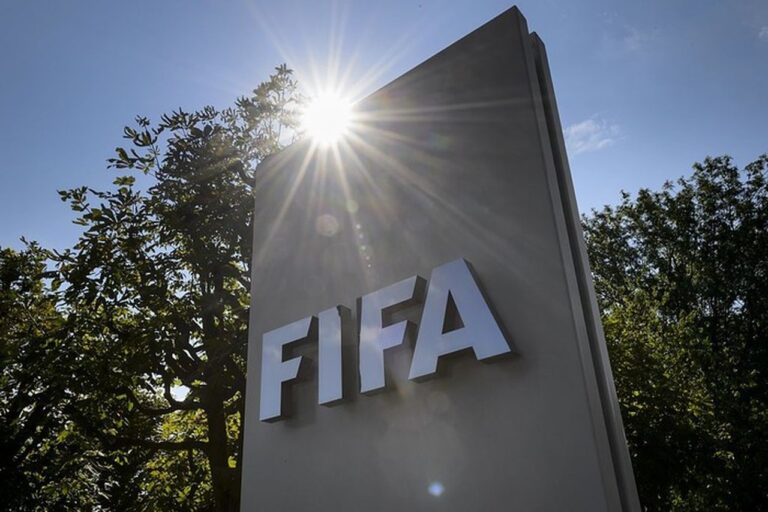 Pemerintah Gabon Bekukan Timnas Imbas Hasil Buruk Piala Afrika, FIFA Akan Bertindak? Pemerintah Gabon Bekukan Timnas Imbas Hasil Buruk Piala Afrika, FIFA Akan Bertindak?